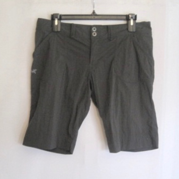Arc'teryx Parapet Hiking Shorts - Picture 3 of 13